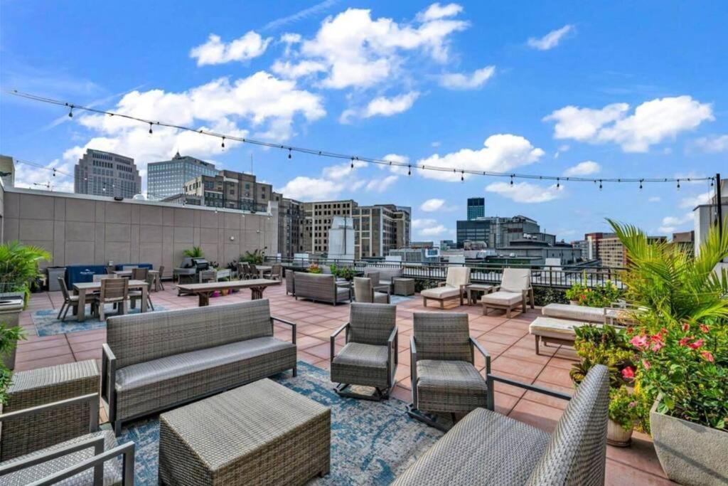 Ferienwohnung Heart Of Dt With Corner View And With Free Pool & Steam 307 Cleveland Exterior foto